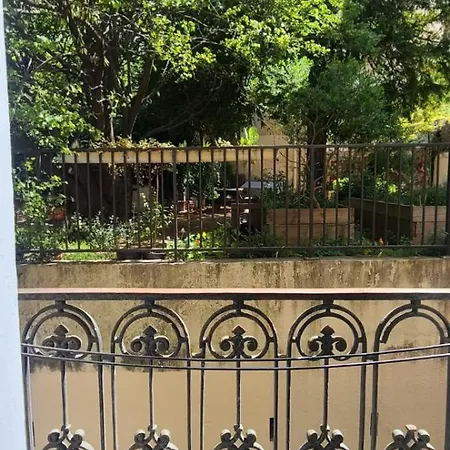 Au Coeur Historique De Montpellier, 2 Personnes Et Wifi Apartment *