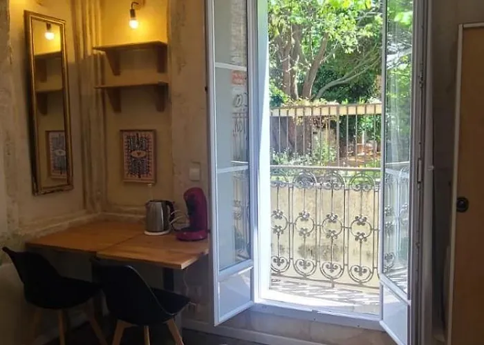 Apartment Au Coeur Historique De Montpellier, 2 Personnes Et Wifi *