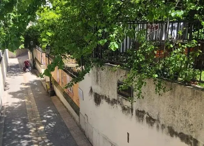 Apartment Au Coeur Historique De Montpellier, 2 Personnes Et Wifi *